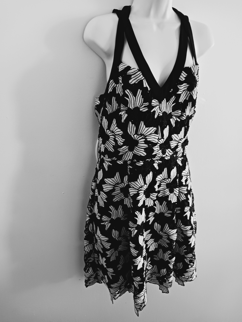Black and White Floral V-Neck Mini Dress